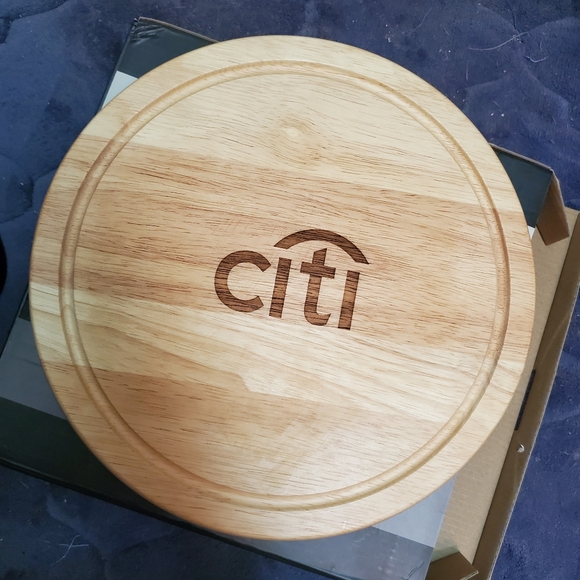 NWT Toscana Circo Cheeseboard and Tool set 10 inches diameter - Picture 5 of 5